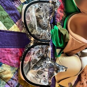 Soma 40 DDD limited edition heritage unlined bra white and black